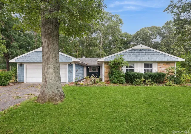 Photo 1 of Single family home for sale at 19 Wintergreen Dr, Brookhaven, NY 11727 | MLS# 1058074 | Listing updated on 2026-10-06