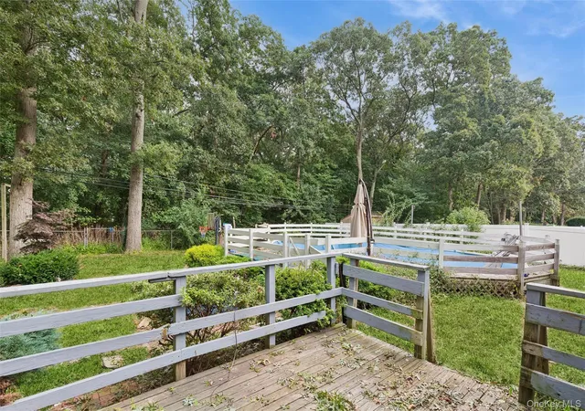 Photo 24 of Single family home for sale at 19 Wintergreen Dr, Brookhaven, NY 11727 | MLS# 1058074 | Listing updated on 2026-10-06