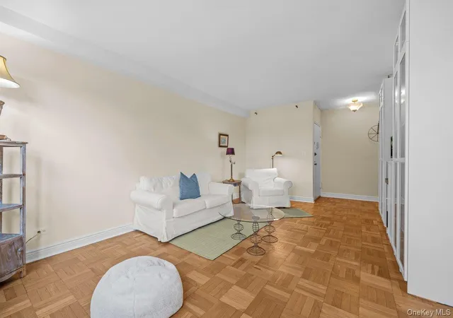 Photo 4 of House for sale at 5500 Fieldston Rd #6FF, New York, NY 10471 | MLS# 1058077 | Listing updated on 2026-10-09