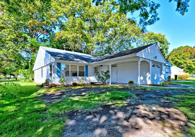 Photo 2 of Condo for sale at 177 Canterbury Dr, Ridge, NY 11961 | MLS# 1058085 | Listing updated on 2026-10-08