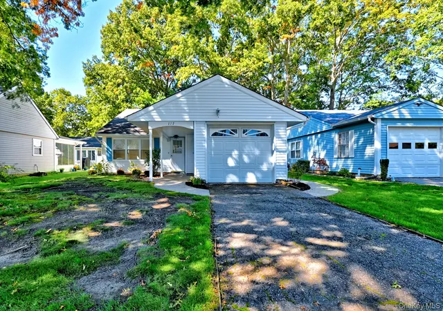 Photo 3 of Condo for sale at 177 Canterbury Dr, Ridge, NY 11961 | MLS# 1058085 | Listing updated on 2026-10-08