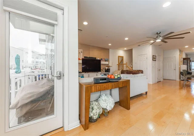 Photo 3 of House for sale at 140 Compass Pl, New York, NY 11692 | MLS# 1058087 | Listing updated on 2026-10-10