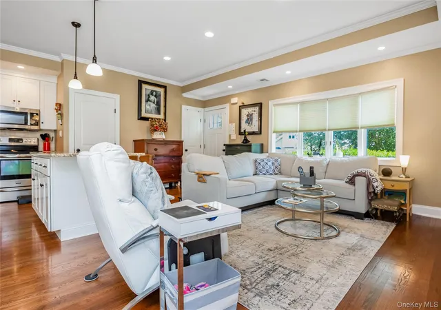 Photo 3 of Single family home for sale at 25 Frank Ave, Oyster Bay, NY 11735 | MLS# 1058098 | Listing updated on 2026-10-07