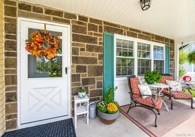 Photo 3 of Condo for sale at 148 Laurance Ln, Brookhaven, NY 11961 | MLS# 1058100 | Listing updated on 2026-10-08