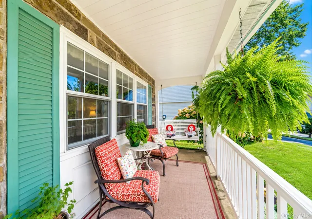 Listing Photo 4 - Condo for sale in building located at 148 Laurance Ln, Brookhaven, NY 11961
