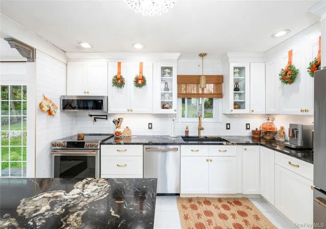 Photo 3 of Single family home for sale at 75 Chestnut Ridge Rd, Mahopac, NY 10541 | MLS# 1058105 | Listing updated on 2026-10-09