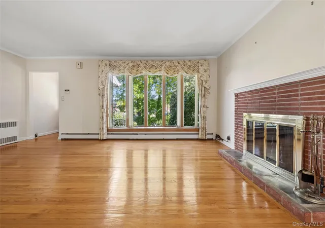 Photo 2 of Single family home for sale at 2832 Bell Blvd, New York, NY 11360 | MLS# 1058154 | Listing updated on 2026-10-24