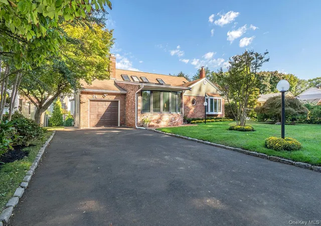 Photo 2 of Single family home for sale at 24 Downing Ave, Oyster Bay, NY 11579 | MLS# 1058156 | Listing updated on 2026-10-08