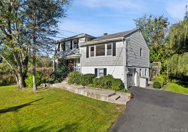 Photo 3 of Single family home for sale at 180 Bradford Ave, Rye City, NY 10580 | MLS# 1058170 | Listing updated on 2026-10-08