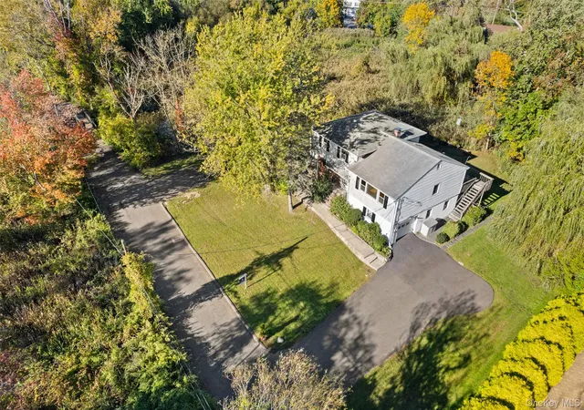 Photo 4 of Single family home for sale at 180 Bradford Ave, Rye City, NY 10580 | MLS# 1058170 | Listing updated on 2026-10-08