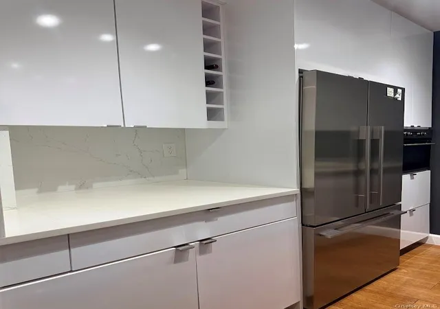 Photo 2 of House for sale at 65-15 38th Avenue #6R, New York, NY 11377 | MLS# 1058205 | Listing updated on 2026-10-20