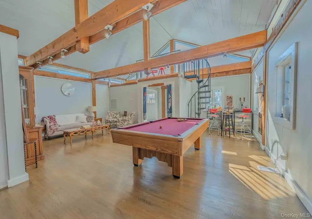Photo 3 of Single family home for sale at 7 Meadow Ln, Babylon, NY 11701 | MLS# 1058209 | Listing updated on 2026-10-09