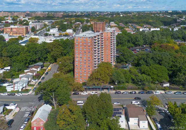 Photo 3 of Condo for sale at 3410 De Reimer Ave #12I, New York, NY 10475 | MLS# 1058219 | Listing updated on 2026-10-08