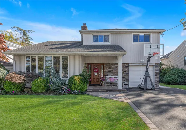 Single family home for sale at 2116 Oliver Way, Hempstead, NY 11566 | MLS# 1058235