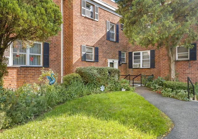 Photo 1 of House for sale at 135 S Highland Ave #3B3, Ossining, NY 10562 | MLS# 1058239 | Listing updated on 2026-10-19
