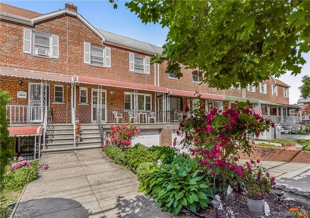 Single family home for sale at 1008 Balcom Ave, New York, NY 10465 | MLS# 1058253