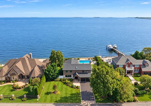 Photo 1 of Single family home for sale at 8 Shoal Dr, Islip, NY 11795 | MLS# 1058259 | Listing updated on 2026-10-06