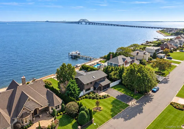 Photo 2 of Single family home for sale at 8 Shoal Dr, Islip, NY 11795 | MLS# 1058259 | Listing updated on 2026-10-06