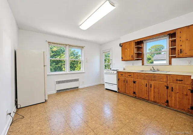 Photo 4 of House for sale at 191 Hildreth Pl, Yonkers, NY 10704 | MLS# 1058322 | Listing updated on 2026-10-10