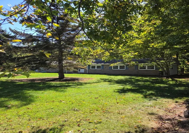 Photo 2 of Single family home for sale at 17 Nanuwitt Ln, Cornwall, NY 12577 | MLS# 1058327 | Listing updated on 2026-10-05