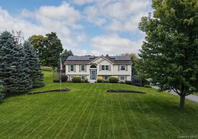 Photo 3 of Single family home for sale at 41 Mt Hope Ave, Mount Hope, NY 10963 | MLS# 1058349 | Listing updated on 2026-10-06