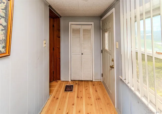 Photo 1 of Single family home for sale at 29 Park Ave, Woodbury, NY 10930 | MLS# 1058372 | Listing updated on 2026-10-14