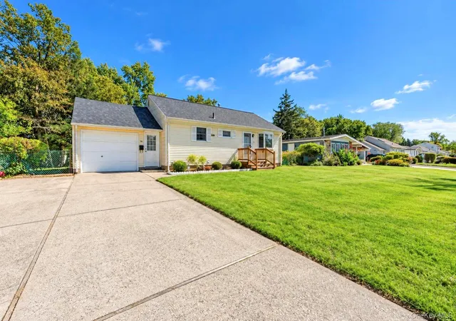 Photo 3 of Single family home for sale at 34 Midday Dr, Brookhaven, NY 11720 | MLS# 1058385 | Listing updated on 2026-10-08