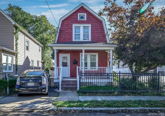Single family home for sale at 55 Columbia St, Oyster Bay, NY 11735 | MLS# 1058400