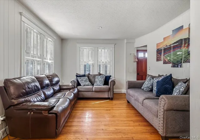 Photo 3 of Single family home for sale at 55 Columbia St, Oyster Bay, NY 11735 | MLS# 1058400 | Listing updated on 2026-10-06