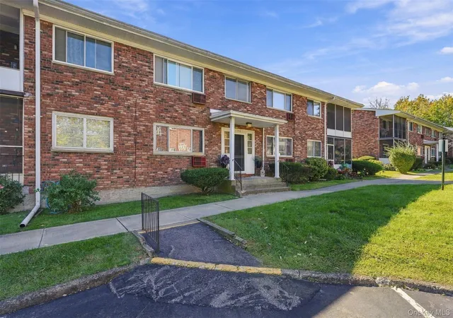 Photo 1 of Sale Pending at 810 Blooming Grv Turnpike #31, New Windsor, NY 12553 | MLS# 1058428 | Listing updated on 2026-10-30