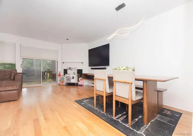 Photo 4 of Condo for sale at 16 Top Of The Ridge #A13, Mamaroneck, NY 10543 | MLS# 1058433 | Listing updated on 2026-10-19
