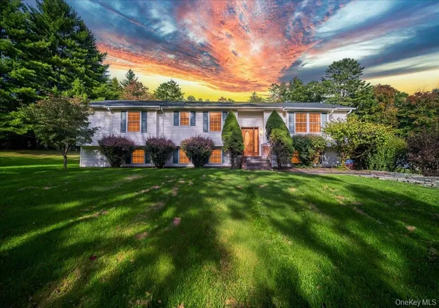 Photo 1 of Single family home for sale at 618 Hasbrouck Rd, Fallsburg, NY 12788 | MLS# 1058435 | Listing updated on 2026-10-07