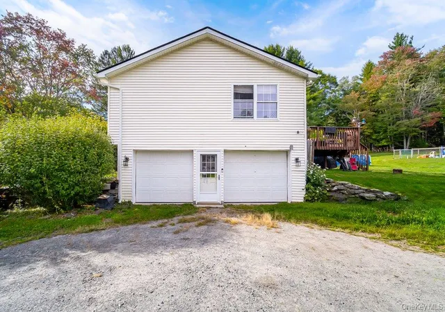 Photo 3 of Single family home for sale at 618 Hasbrouck Rd, Fallsburg, NY 12788 | MLS# 1058435 | Listing updated on 2026-10-08