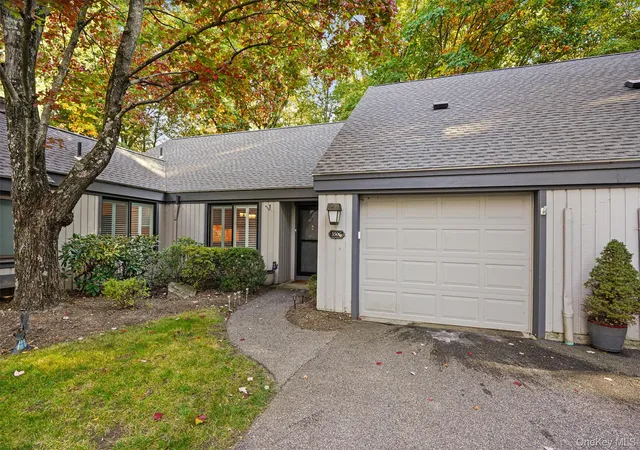 Photo 1 of Condo for sale at 350 Heritage Hills Dr #C, Somers, NY 10589 | MLS# 1058470 | Listing updated on 2026-10-08