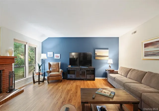 Photo 3 of Condo for sale at 350 Heritage Hills Dr #C, Somers, NY 10589 | MLS# 1058470 | Listing updated on 2026-10-08