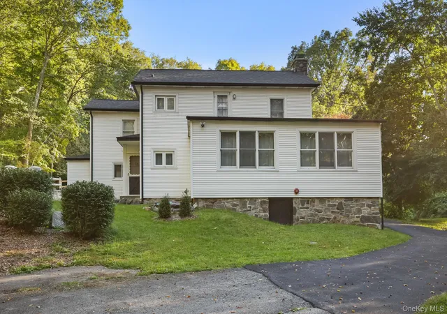 Photo 2 of Single family home for sale at 1300-1302 Route 22, Brewster, NY 10509 | MLS# 1058483 | Listing updated on 2026-10-09