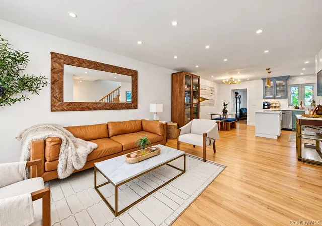 Photo 3 of Single family home for sale at 8494 Austin St, New York, NY 11415 | MLS# 1058500 | Listing updated on 2026-10-05