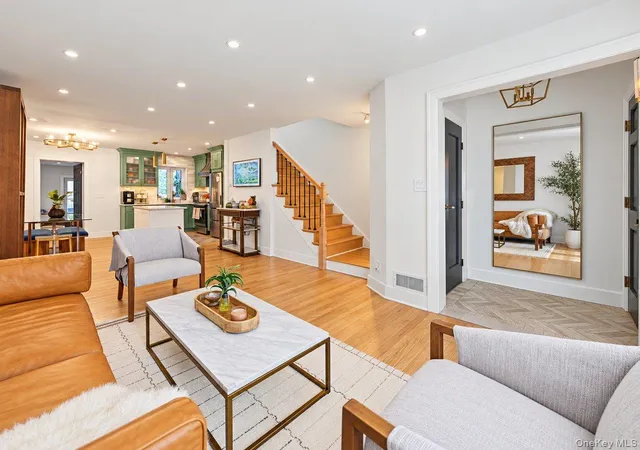Photo 4 of Single family home for sale at 8494 Austin St, New York, NY 11415 | MLS# 1058500 | Listing updated on 2026-10-05