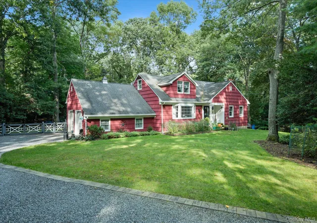 Photo 1 of Single family home for sale at 9 Circle Dr, Brookhaven, NY 11786 | MLS# 1058507 | Listing updated on 2026-10-06