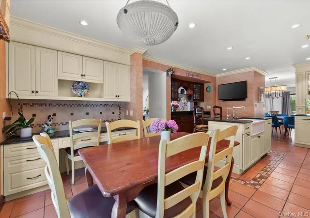 Photo 3 of Condo for sale at 144 The Crescent, North Hempstead, NY 11577 | MLS# 1058509 | Listing updated on 2026-10-08