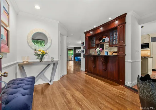 Photo 4 of Condo for sale at 144 The Crescent, North Hempstead, NY 11577 | MLS# 1058509 | Listing updated on 2026-10-08
