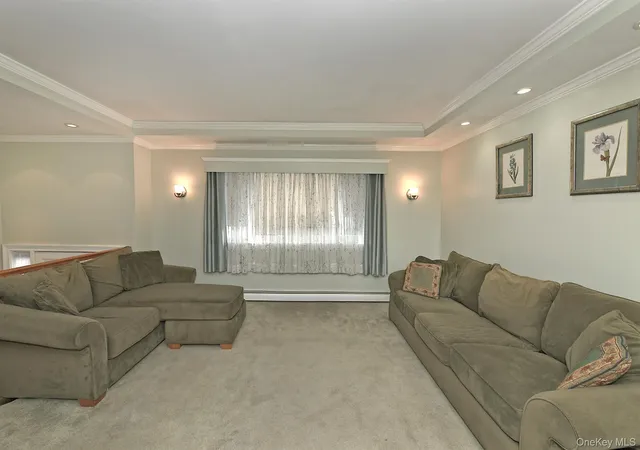 Photo 3 of Single family home for sale at 245 N Fulton Ave, Babylon, NY 11757 | MLS# 1058523 | Listing updated on 2026-10-07