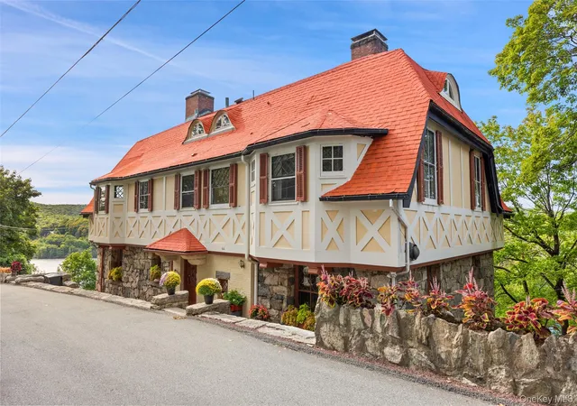 Photo 3 of Single family home for sale at 44 Tower Hl Loop, Tuxedo, NY 10987 | MLS# 1058529 | Listing updated on 2026-10-07