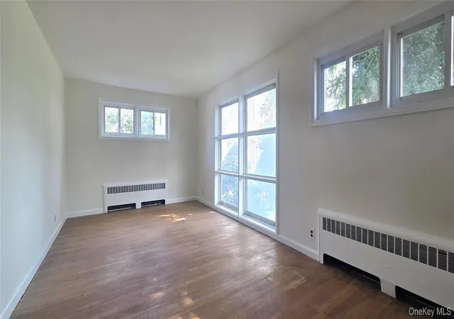 Photo 3 of Single family home for sale at 924 Aka 928 Mile Sq Rd, Yonkers, NY 10704 | MLS# 1058531 | Listing updated on 2026-10-14