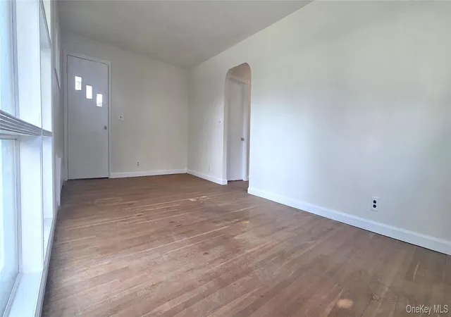 Photo 4 of Single family home for sale at 924 Aka 928 Mile Sq Rd, Yonkers, NY 10704 | MLS# 1058531 | Listing updated on 2026-10-14