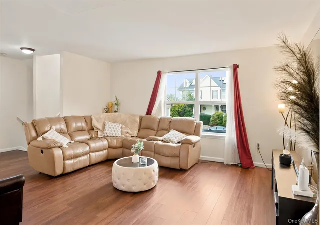 Photo 3 of Single family home for sale at 91 Evan Rd, Warwick (town), NY 10990 | MLS# 1058542 | Listing updated on 2026-10-07