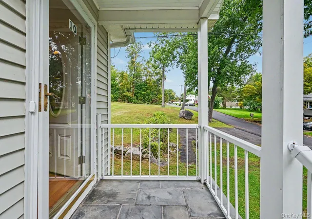 Photo 3 of Single family home for sale at 10 Palisades Rd, Patterson, NY 12563 | MLS# 1058563 | Listing updated on 2026-10-09