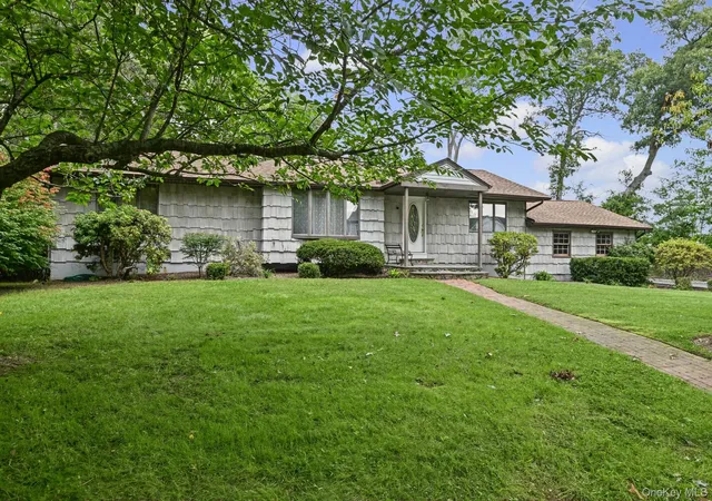 Photo 2 of Single family home for sale at 3 Alamo Dr, Brookhaven, NY 11738 | MLS# 1058567 | Listing updated on 2026-10-07