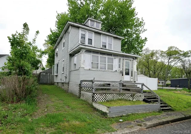 Single family home for sale at 809 South St, Newburgh (City), NY 12550 | MLS# 1058584