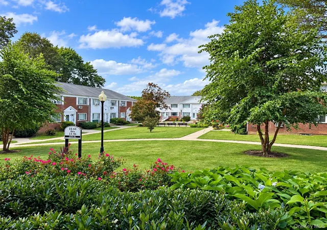 Condo for sale at 14-82 212 Street #122, Bayside, NY 11360 | MLS# 1058589